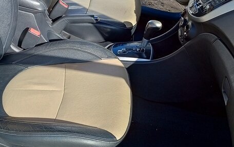 Hyundai Solaris II рестайлинг, 2011 год, 720 000 рублей, 10 фотография