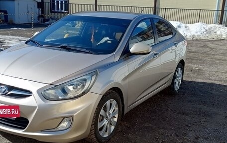 Hyundai Solaris II рестайлинг, 2011 год, 720 000 рублей, 7 фотография