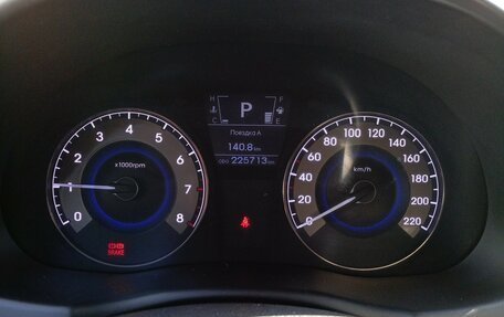 Hyundai Solaris II рестайлинг, 2011 год, 720 000 рублей, 18 фотография