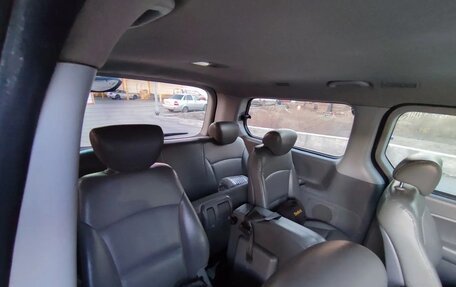 Hyundai Grand Starex Grand Starex I рестайлинг 2, 2011 год, 1 800 000 рублей, 19 фотография