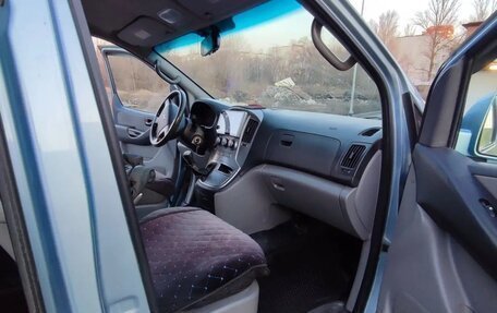 Hyundai Grand Starex Grand Starex I рестайлинг 2, 2011 год, 1 800 000 рублей, 20 фотография