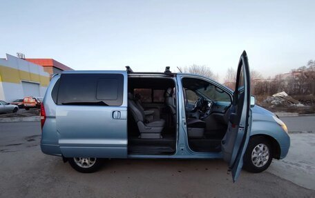 Hyundai Grand Starex Grand Starex I рестайлинг 2, 2011 год, 1 800 000 рублей, 18 фотография