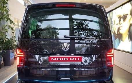 Volkswagen Multivan T6 рестайлинг, 2024 год, 11 998 000 рублей, 5 фотография