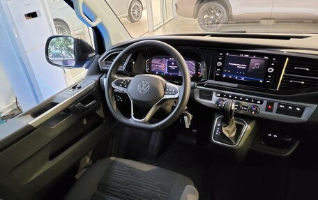 Volkswagen Multivan T6 рестайлинг, 2024 год, 11 998 000 рублей, 12 фотография