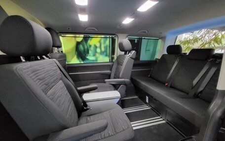 Volkswagen Multivan T6 рестайлинг, 2024 год, 11 998 000 рублей, 20 фотография