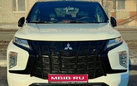 Mitsubishi Montero Sport, 2022 год, 3 990 000 рублей, 1 фотография
