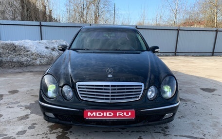 Mercedes-Benz E-Класс, 2004 год, 750 000 рублей, 6 фотография