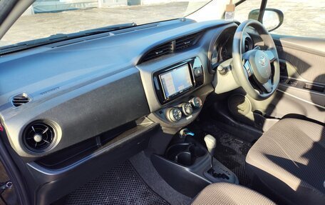 Toyota Vitz, 2018 год, 980 000 рублей, 15 фотография