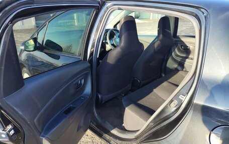 Toyota Vitz, 2018 год, 980 000 рублей, 12 фотография