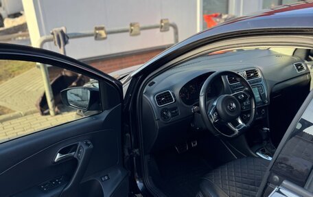 Volkswagen Polo VI (EU Market), 2019 год, 1 375 000 рублей, 3 фотография