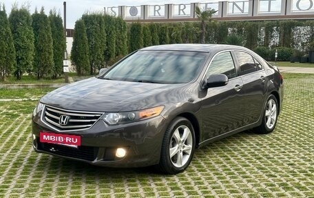 Honda Accord VIII рестайлинг, 2008 год, 750 000 рублей, 39 фотография