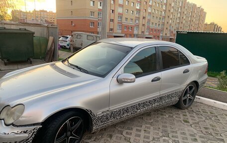 Mercedes-Benz C-Класс, 2002 год, 230 000 рублей, 5 фотография