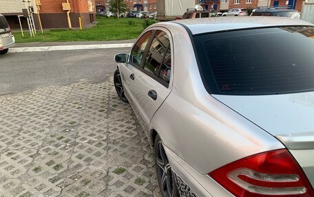 Mercedes-Benz C-Класс, 2002 год, 230 000 рублей, 3 фотография