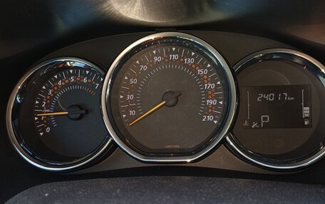 Renault Logan II, 2021 год, 1 270 000 рублей, 4 фотография