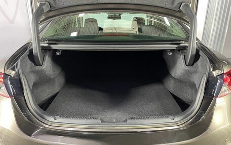 Mazda 6, 2017 год, 1 950 000 рублей, 18 фотография