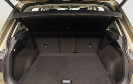 Volkswagen Tiguan II, 2017 год, 3 099 000 рублей, 8 фотография