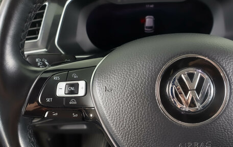 Volkswagen Tiguan II, 2017 год, 3 099 000 рублей, 18 фотография