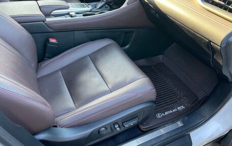 Lexus RX IV рестайлинг, 2021 год, 5 880 000 рублей, 12 фотография