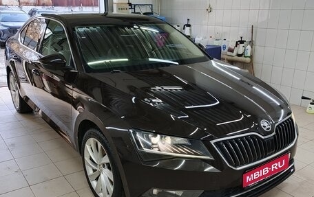 Skoda Superb III рестайлинг, 2018 год, 2 200 000 рублей, 1 фотография