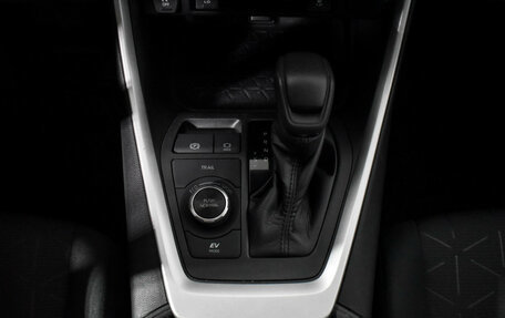 Toyota RAV4, 2020 год, 3 600 000 рублей, 12 фотография