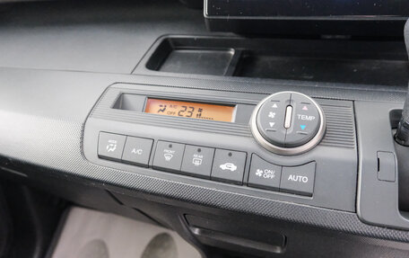 Honda Freed I, 2012 год, 1 149 000 рублей, 18 фотография