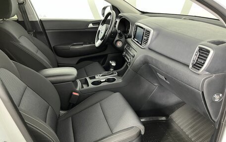 KIA Sportage IV рестайлинг, 2018 год, 2 099 000 рублей, 14 фотография