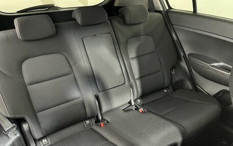 KIA Sportage IV рестайлинг, 2018 год, 2 099 000 рублей, 15 фотография