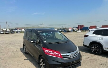 Honda Freed I, 2013 год, 1 350 000 рублей, 2 фотография