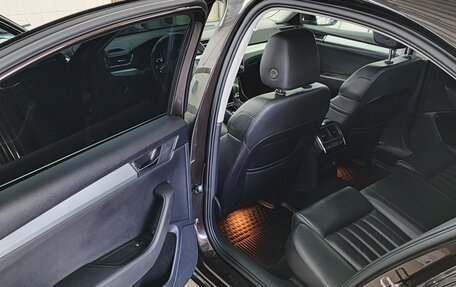 Skoda Superb III рестайлинг, 2018 год, 2 200 000 рублей, 18 фотография