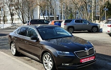 Skoda Superb III рестайлинг, 2018 год, 2 200 000 рублей, 28 фотография