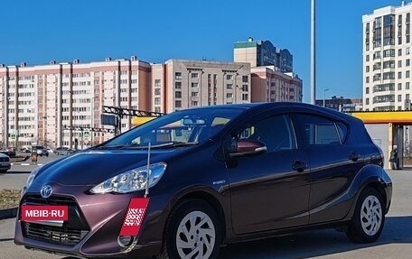 Toyota Aqua I, 2017 год, 900 000 рублей, 2 фотография