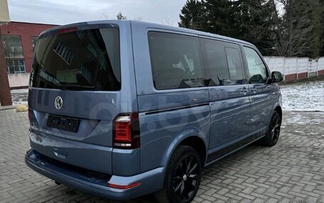Volkswagen Caravelle T6 рестайлинг, 2019 год, 3 850 000 рублей, 4 фотография