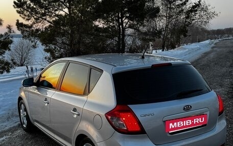 KIA cee'd I рестайлинг, 2010 год, 630 000 рублей, 3 фотография