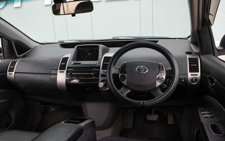 Toyota Prius, 2005 год, 599 000 рублей, 6 фотография