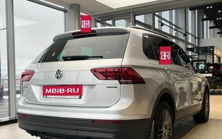 Volkswagen Tiguan II, 2019 год, 2 699 000 рублей, 10 фотография