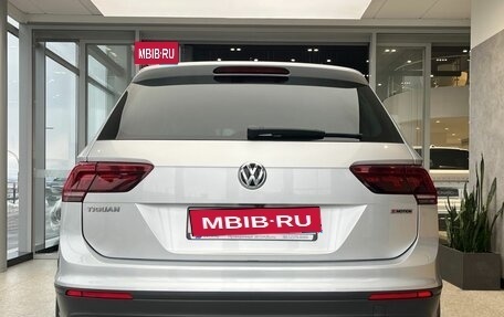 Volkswagen Tiguan II, 2019 год, 2 699 000 рублей, 9 фотография