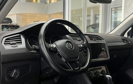 Volkswagen Tiguan II, 2019 год, 2 699 000 рублей, 18 фотография