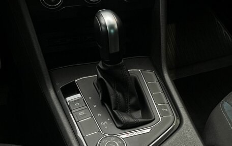 Volkswagen Tiguan II, 2019 год, 2 699 000 рублей, 23 фотография