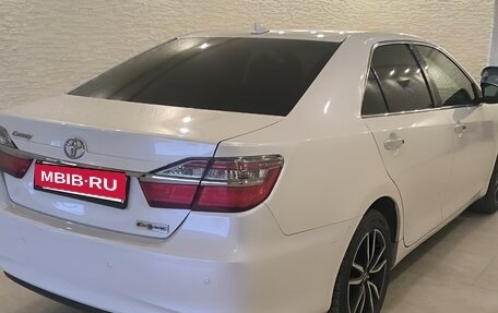 Toyota Camry, 2017 год, 2 250 000 рублей, 5 фотография