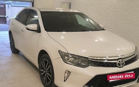 Toyota Camry, 2017 год, 2 250 000 рублей, 8 фотография