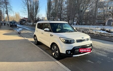 KIA Soul II рестайлинг, 2018 год, 1 930 000 рублей, 2 фотография