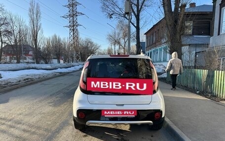 KIA Soul II рестайлинг, 2018 год, 1 930 000 рублей, 3 фотография