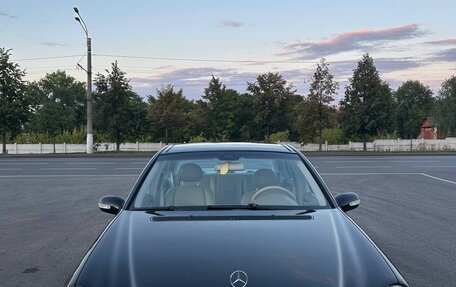 Mercedes-Benz E-Класс, 2002 год, 750 000 рублей, 1 фотография