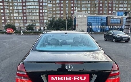 Mercedes-Benz E-Класс, 2002 год, 750 000 рублей, 4 фотография