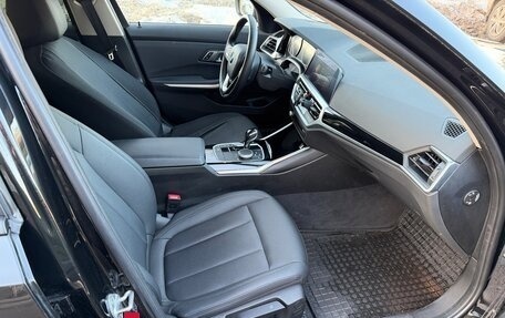 BMW 3 серия, 2020 год, 3 050 000 рублей, 12 фотография