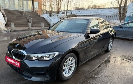 BMW 3 серия, 2020 год, 3 050 000 рублей, 3 фотография