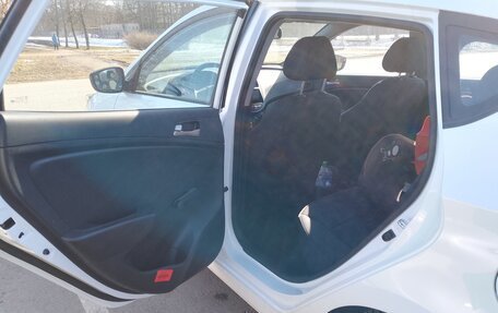 Hyundai Solaris II рестайлинг, 2015 год, 1 500 000 рублей, 15 фотография