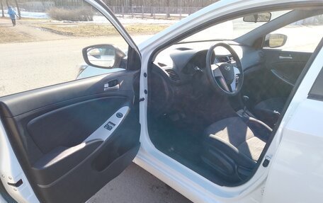 Hyundai Solaris II рестайлинг, 2015 год, 1 500 000 рублей, 17 фотография