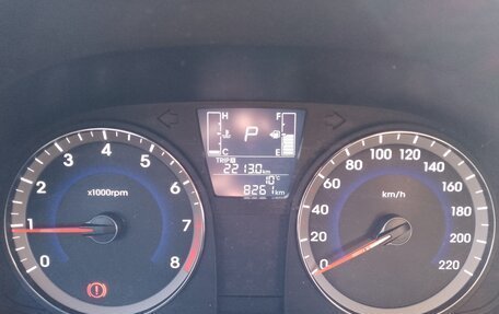 Hyundai Solaris II рестайлинг, 2015 год, 1 500 000 рублей, 30 фотография