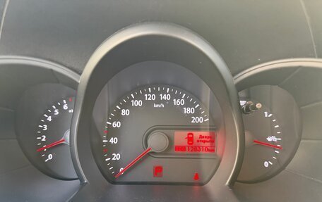 KIA Picanto II, 2012 год, 840 000 рублей, 7 фотография